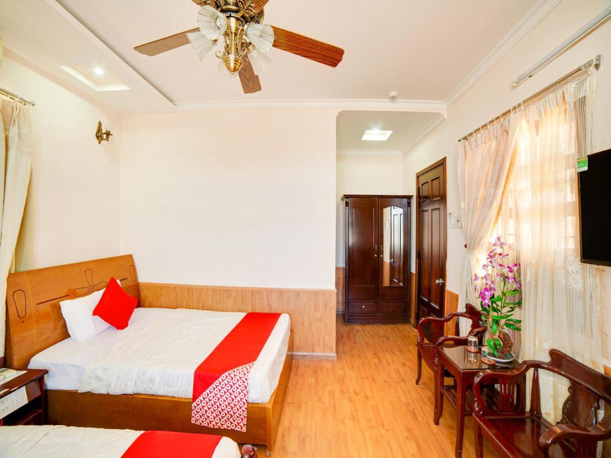 Oyo 563 Phu Thinh Hotel Nha Trang Exterior photo